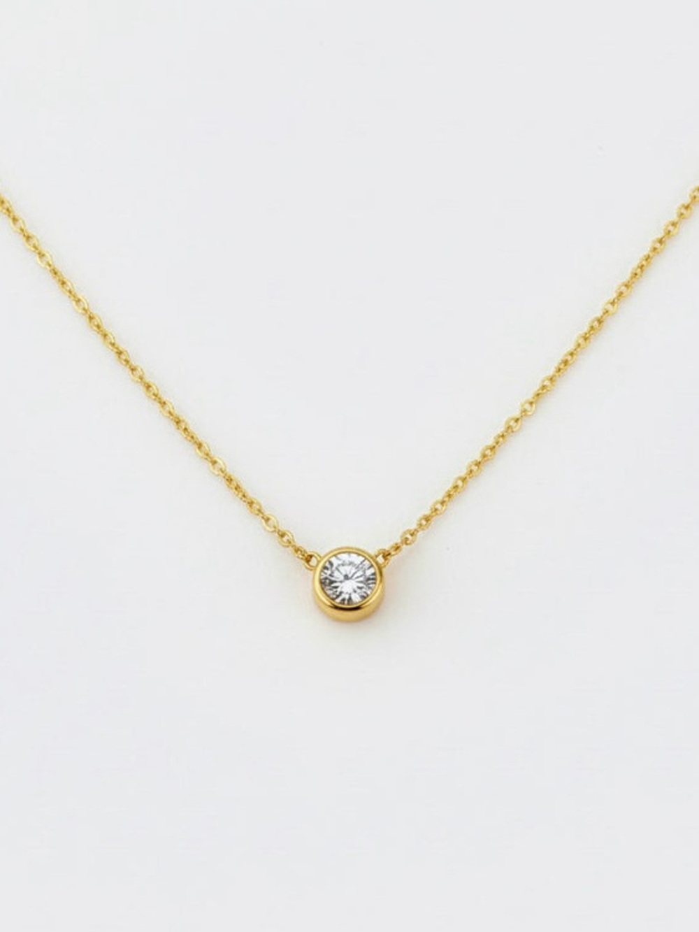 Mint & Lily Classic Bezel Set Solitaire Necklace
